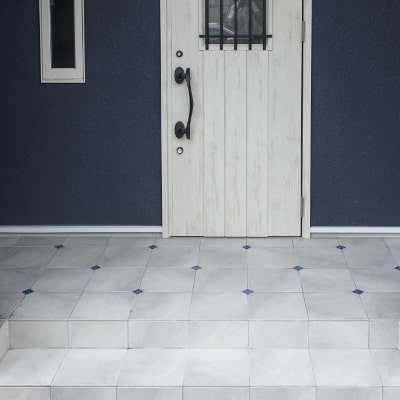 玄関タイル施工例case2_1