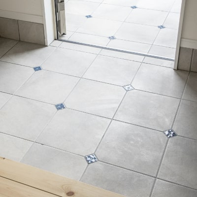 玄関タイル施工例case2_2