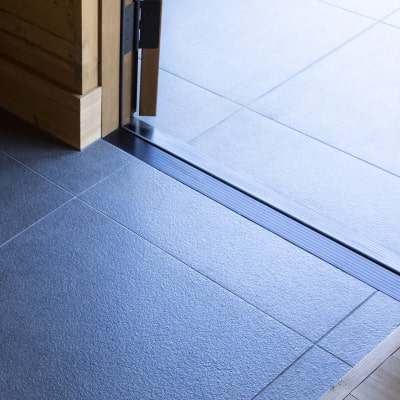 玄関タイル施工例case3_1