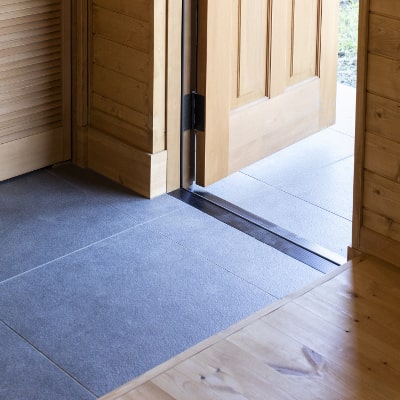 玄関タイル施工例case2_3