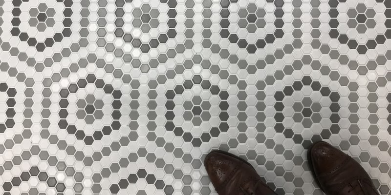 床タイル　ヘキサデコール