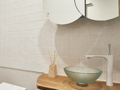 波紋がモチーフのタイル組絵(水紋) 施工例