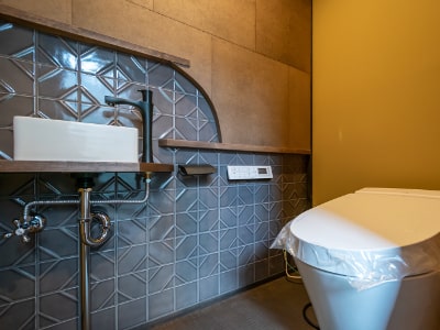 波紋がモチーフのタイル組絵(水紋) 施工例