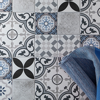 内装タイル　ピカソ