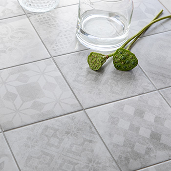 内装タイル　ピカソ２