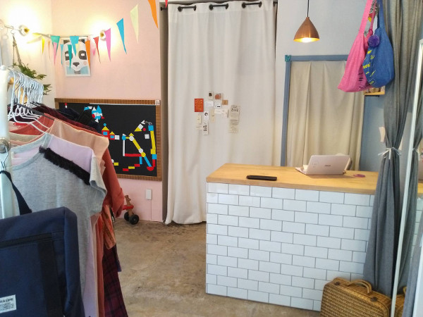 「アパレル店内装」の画像1枚目
