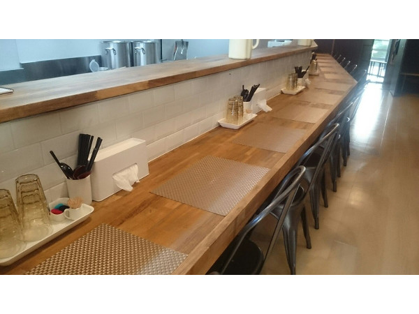「飲食店カウンター」の画像1枚目
